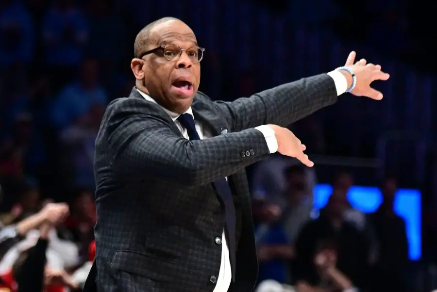 Hubert Davis drills down on defense as Tar Heels try to bounce back