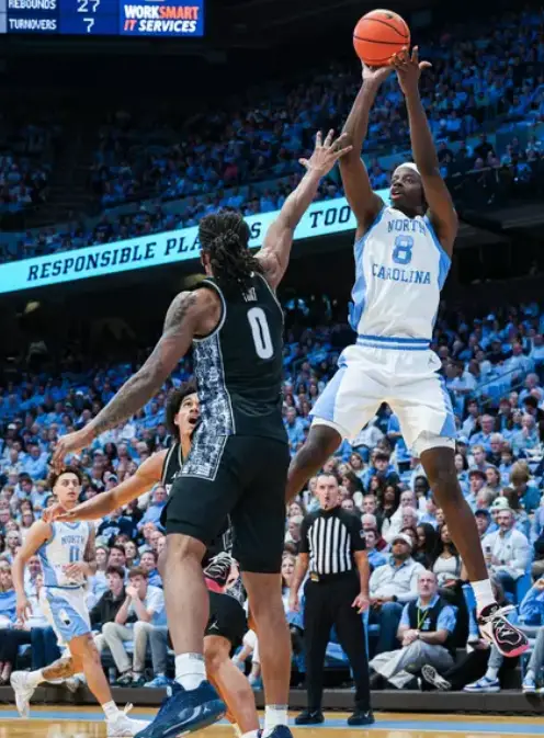 Jaw-dropping Caleb Wilson dunk in practice leads Hubert Davis to playful ‘lie’